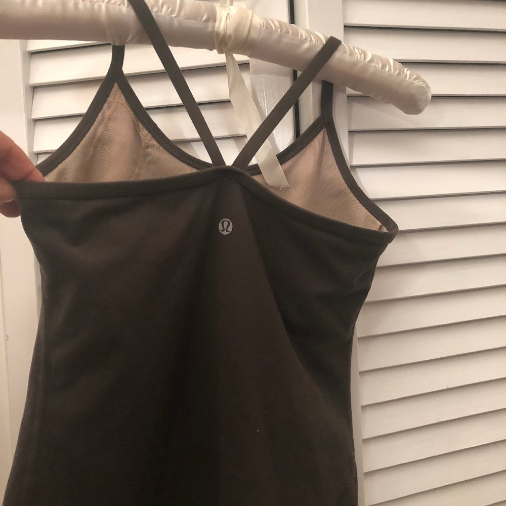 LuluLemon women yoga brown top, 6 - Picture 3 of 7
